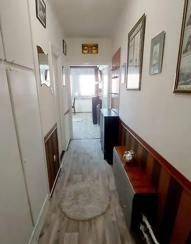 Delux Castle Buda Deluxe *