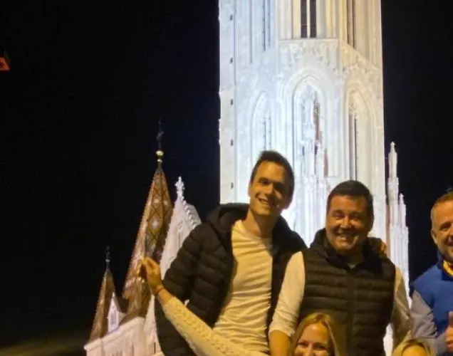 Delux Castle Buda Deluxe